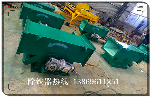 永磁管道除鐵器，永磁管道除鐵器rcyg_遠(yuǎn)力永磁管道除鐵器rcyg12000高斯 可定制工作原理_安裝示意圖